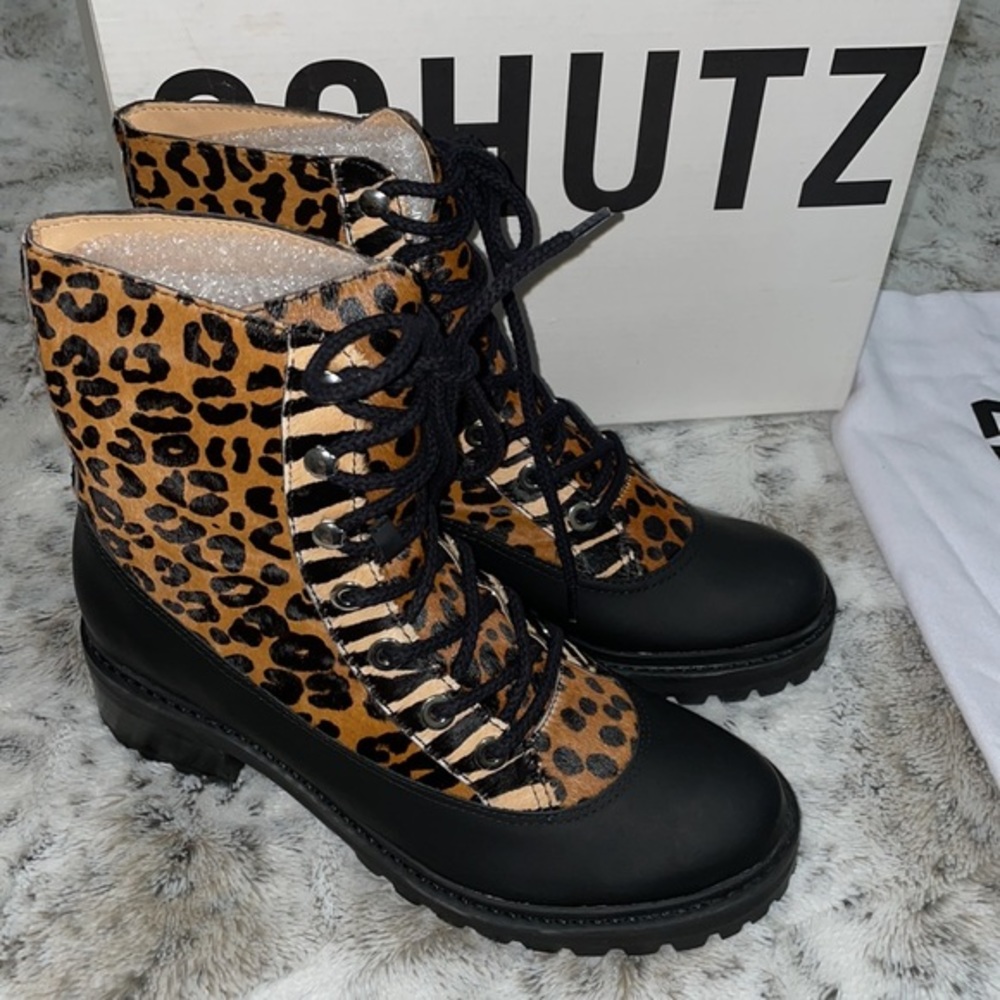 🆕 BNIB Schutz | Mafalda Lace Up Calf Hair Leather Combat Boots | Leopard